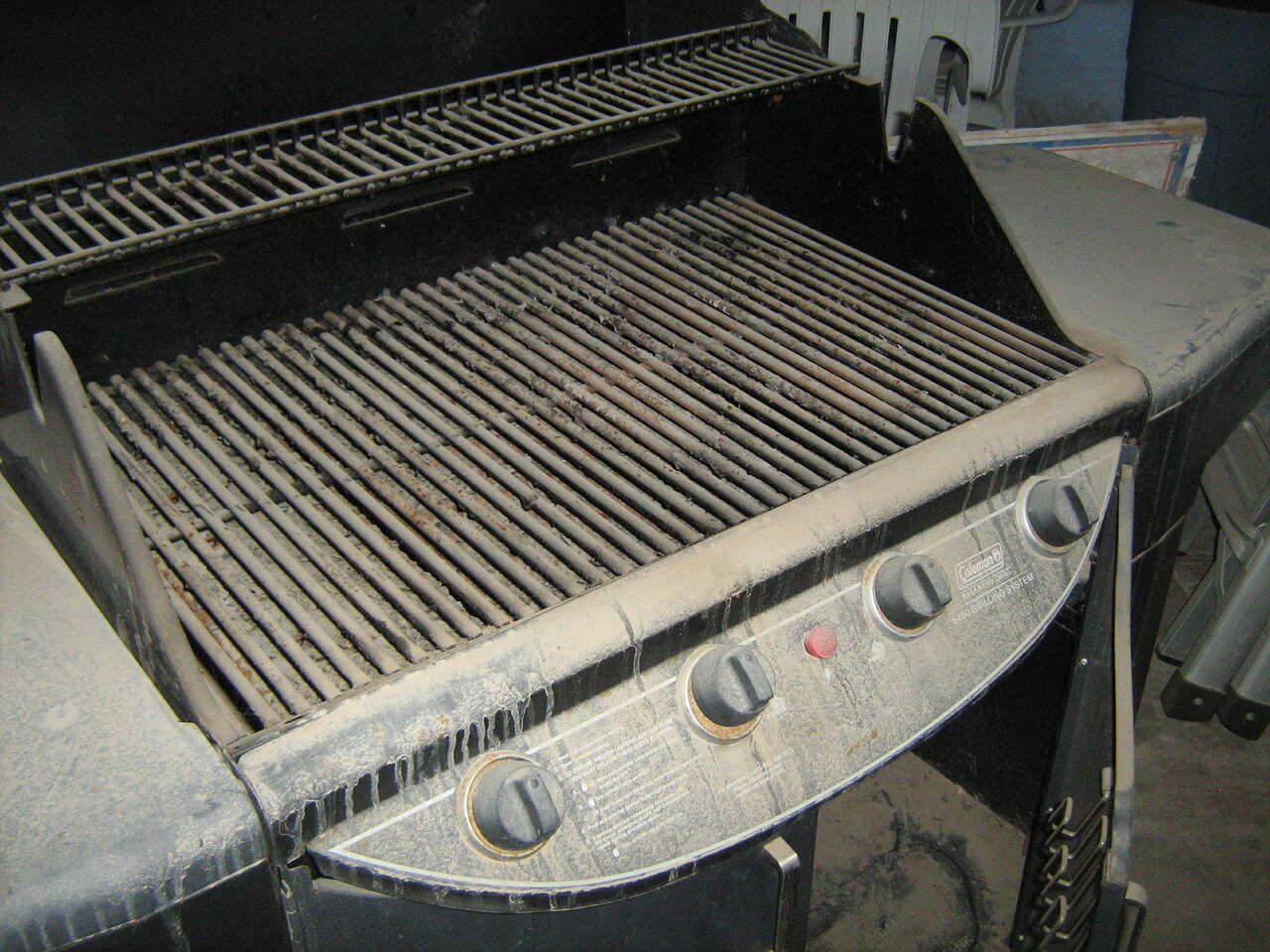4 burner gas Coleman Bar-B-Que