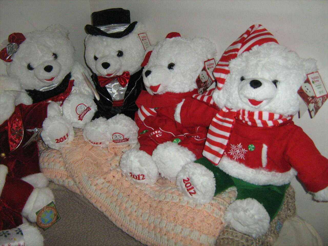 White Christmas Year Bears General