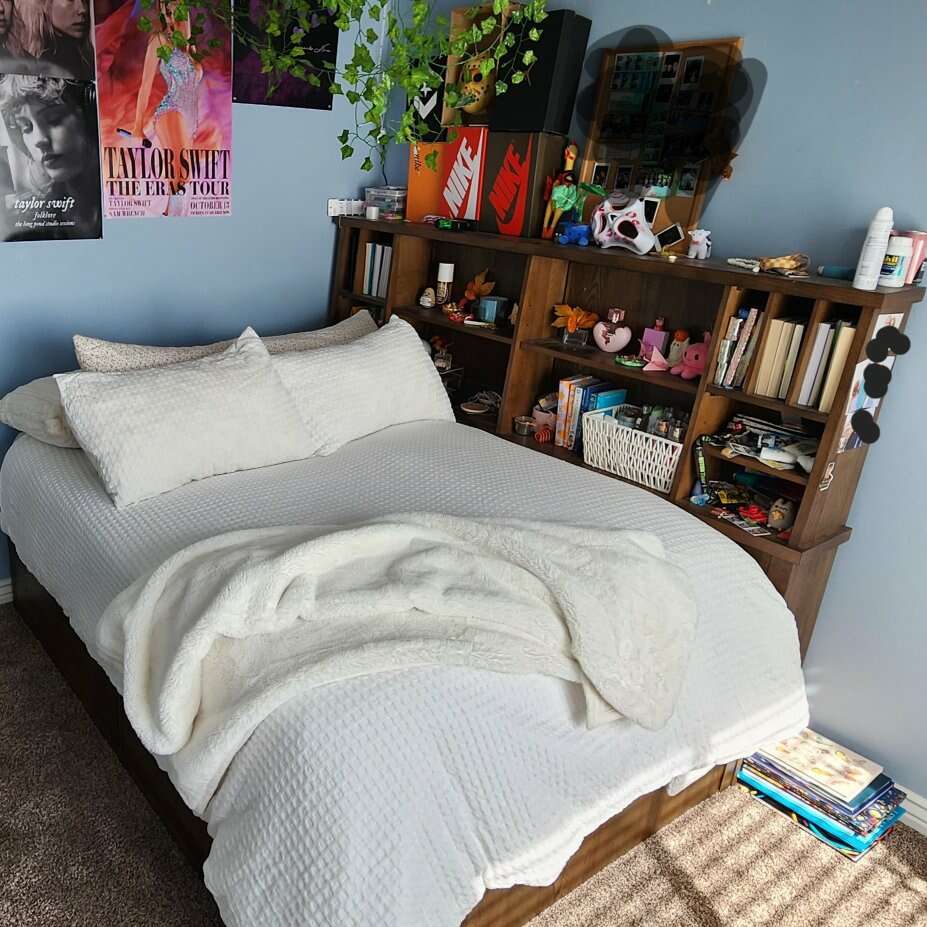 Full Size Bed Frame with Bookcase and… Furniture