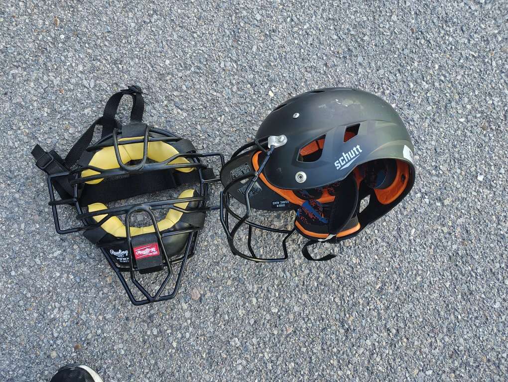 BASEBALL  HELMET AND CATCHER'S MASK RAWLINGS ,$50
