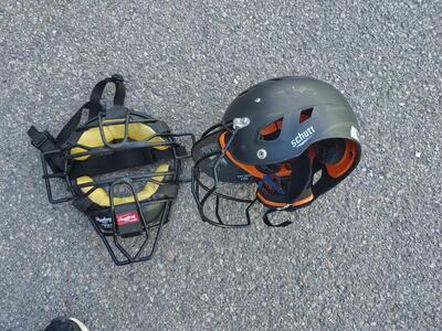 BASEBALL HELMET AND CATCHER'S MASK RAWLINGS ,$50