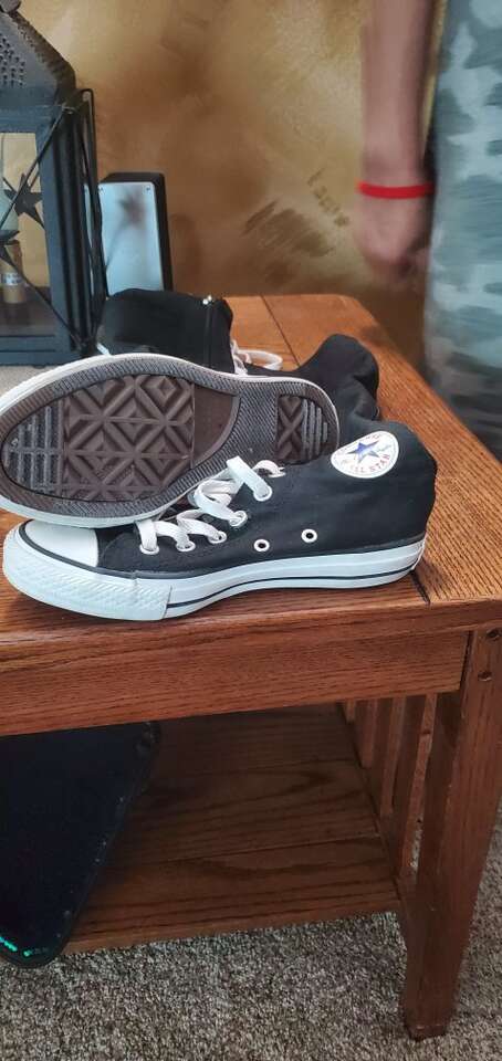 connverse high top shoes