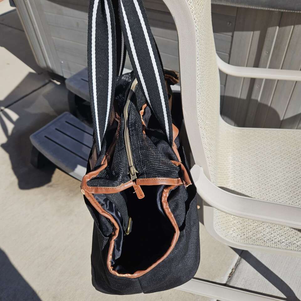 Small dog transportation bag.
