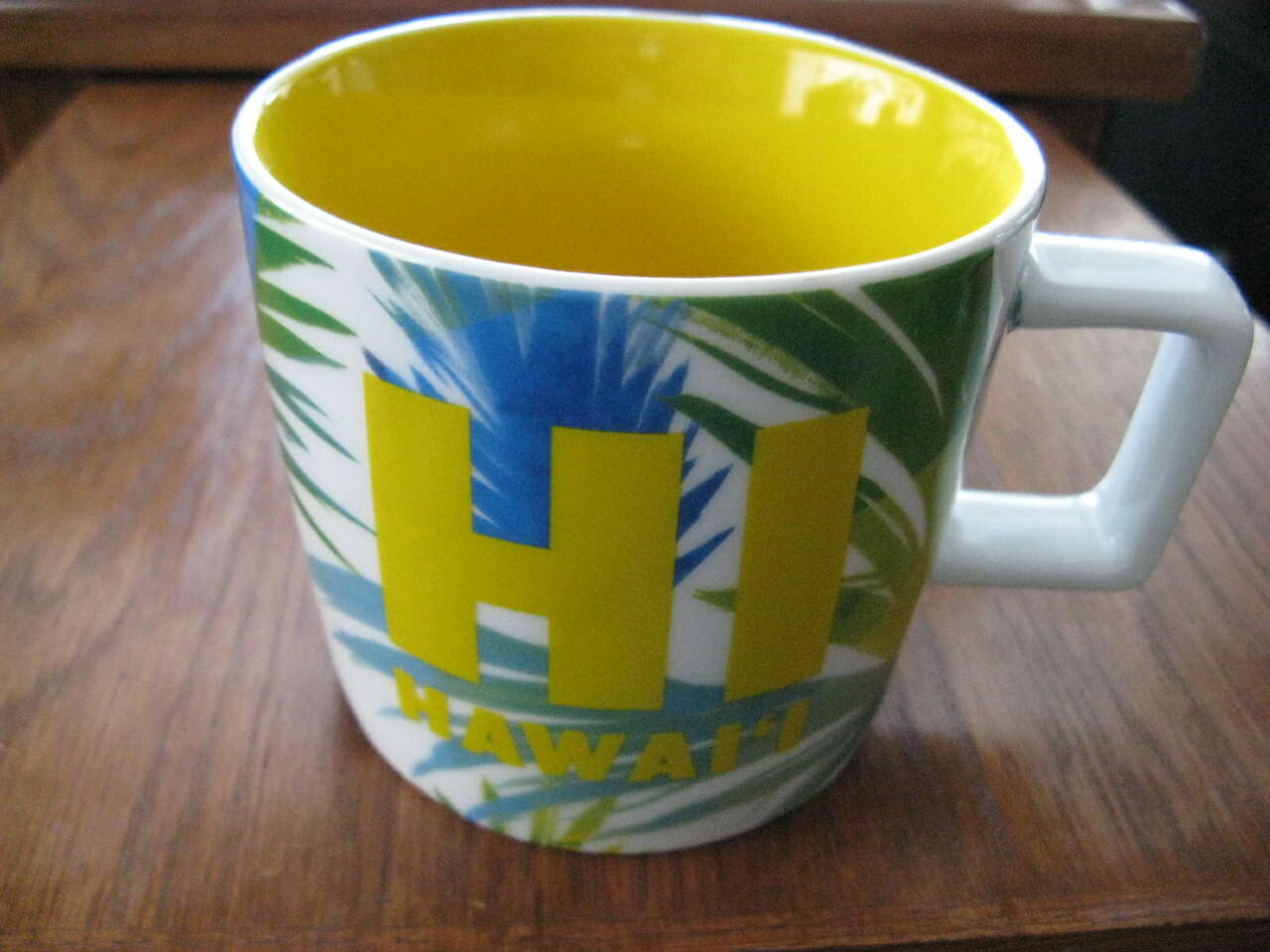 Hawaii 2016 Starbucks Collectors Coffee Cup. In MINT Condition. Perfect