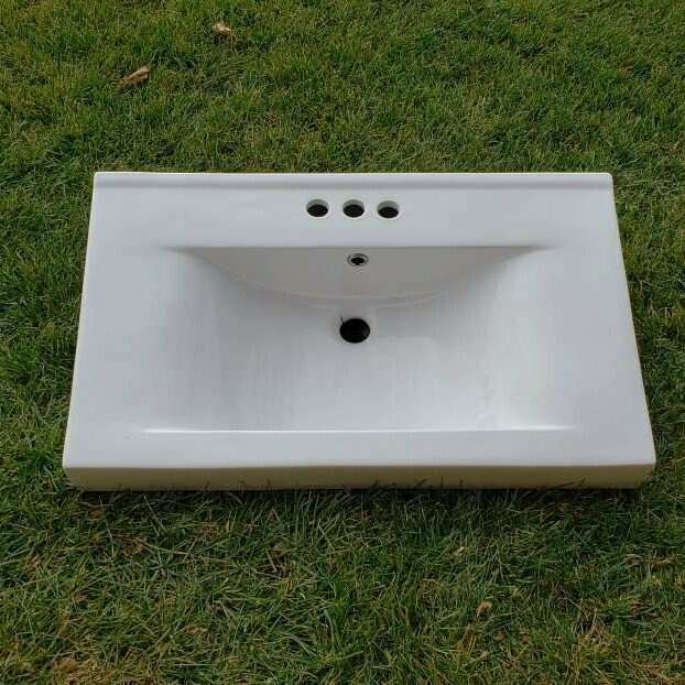 Wall mounted sink top