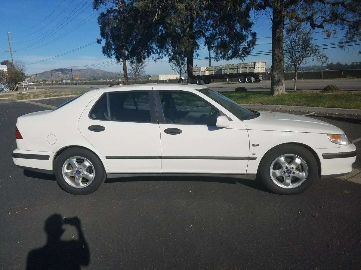 Saab 9-5 new and used parts