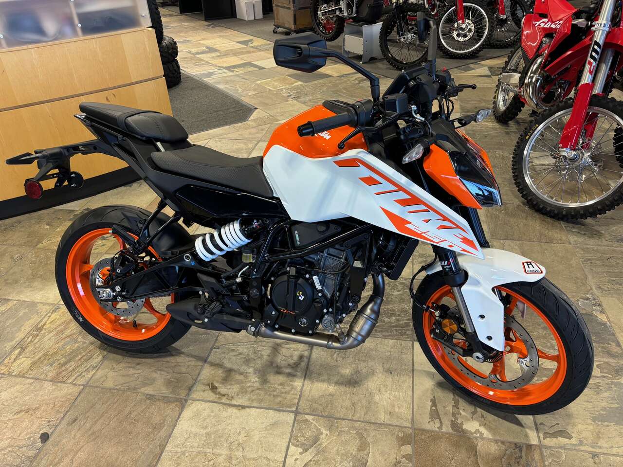 2024 KTM 250 DUKE