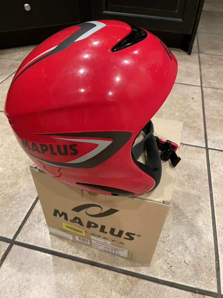 Maplus Ski Helmet Made In Italy Like New Size 60mm