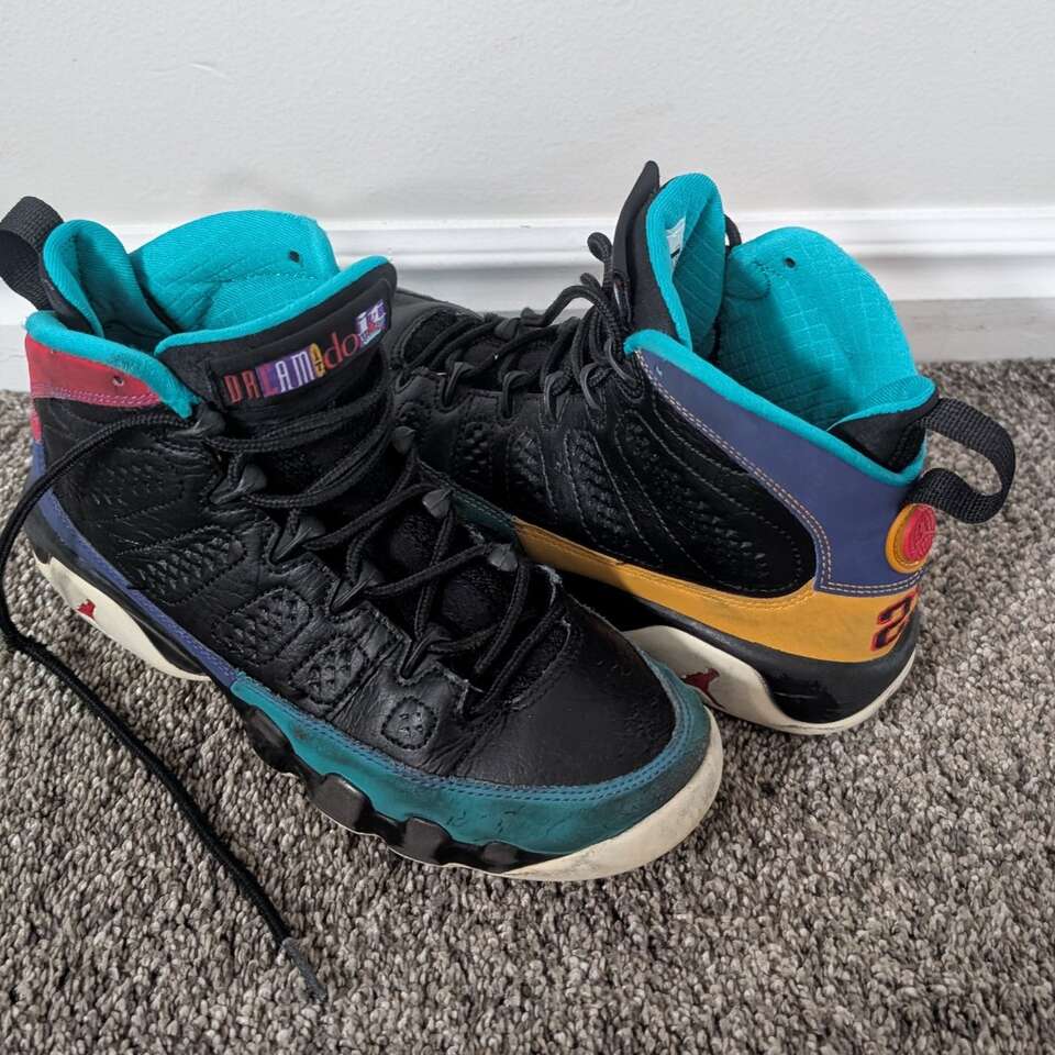 Nike AIR JORDAN 9 RETRO GS Basketball shoes Sz 4.5