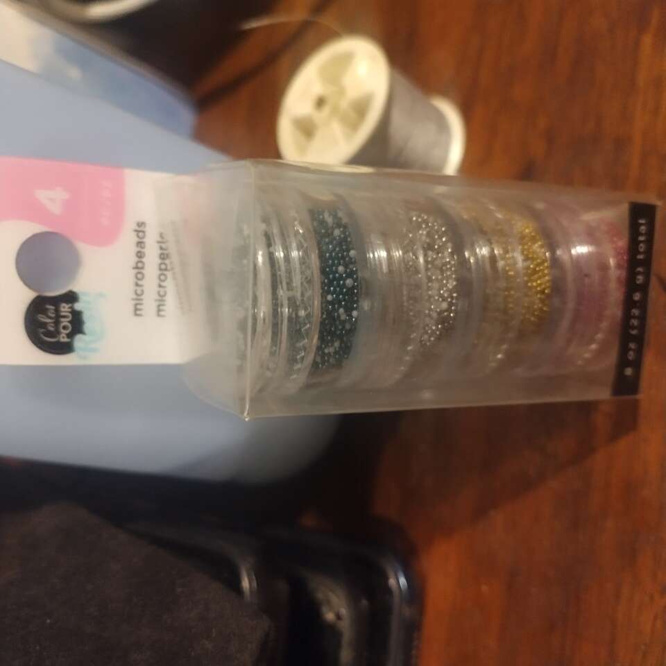 color pour resin stuff