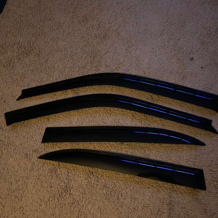 E38 740i BMW Shorty Window Rain Guards