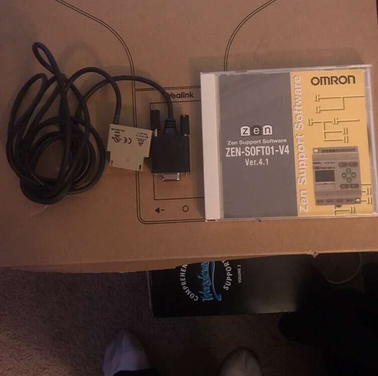 OMRON ZEN-SOFT01-V4 And Cable CIF01