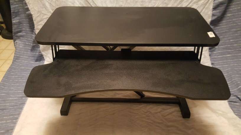 Standing desk topper