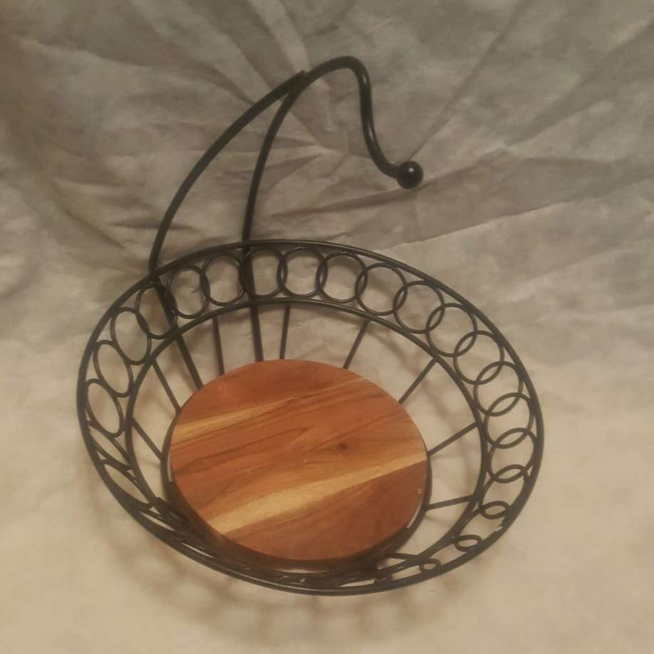 Banana hammock fruit basket