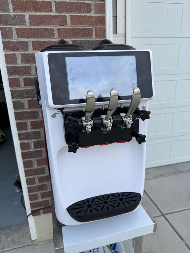 Soft Serve Ice Cream Machines