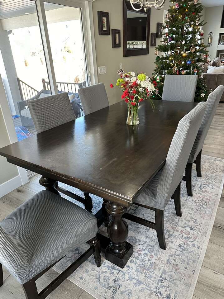 Family Dining Table & Chairs Furniture