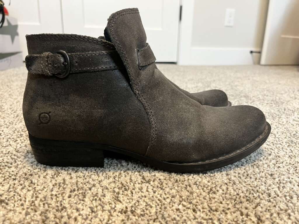 Women’s Born Grey Ankle Leather Boots Size 9.5