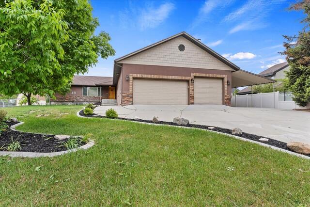 Single Family Home at 11526 S Equestrian Dr , South Jordan, UT, 84095
