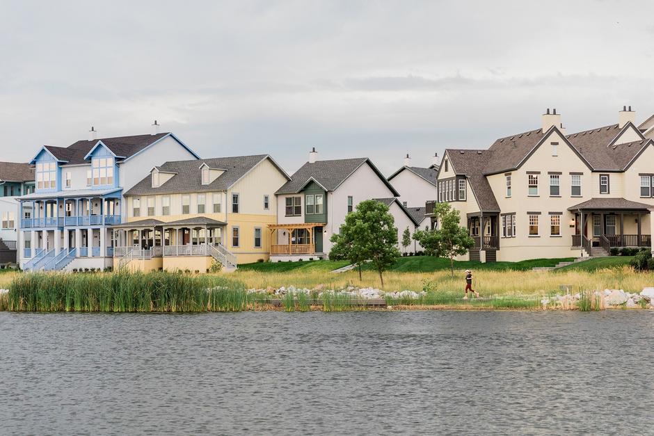 Holmes Homes Creekside Towns