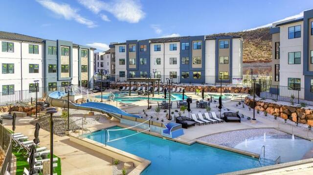 224 N CHAPARRAL DR, Hurricane, UT 84737