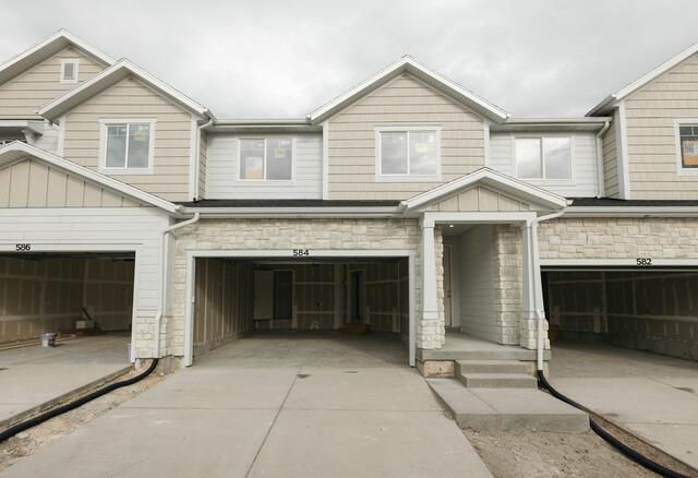 584 W Sungleam Ln, Saratoga Springs, UT 84045