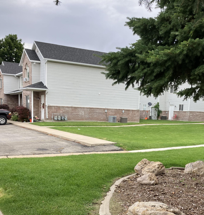 Townhome For Rent at 1428 West 1650 North, Layton, UT 84041