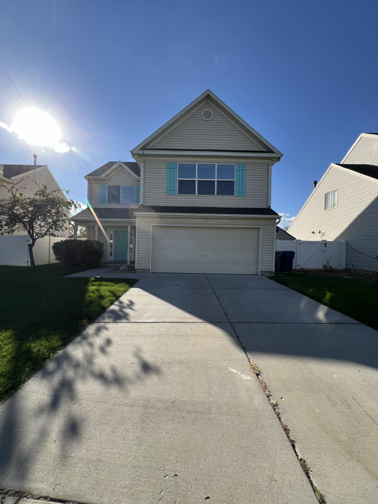 House For Rent at 44 Richmond ln, Saratoga springs, UT 84043