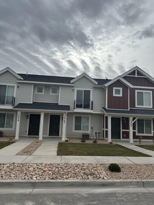 Townhome For Rent at 3963 Orinda Drive, Lehi, UT 84043