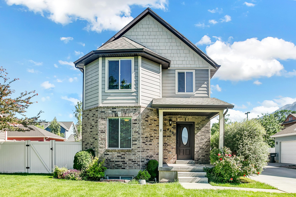 Townhome For Rent at 429 E 200 S, Provo, UT 84606