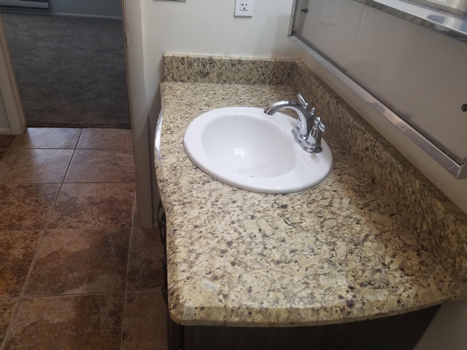 Apartment For Rent at 1716 North 400 East Apt 4, North Ogden, UT 84414