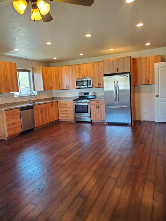 Condo/Multiplex For Rent at 1518 West River Willow Ct, Bluffdale, UT