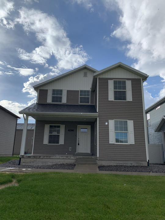 House For Rent at 4296 North Angie's Alley, Eagle Mountain, UT 84005