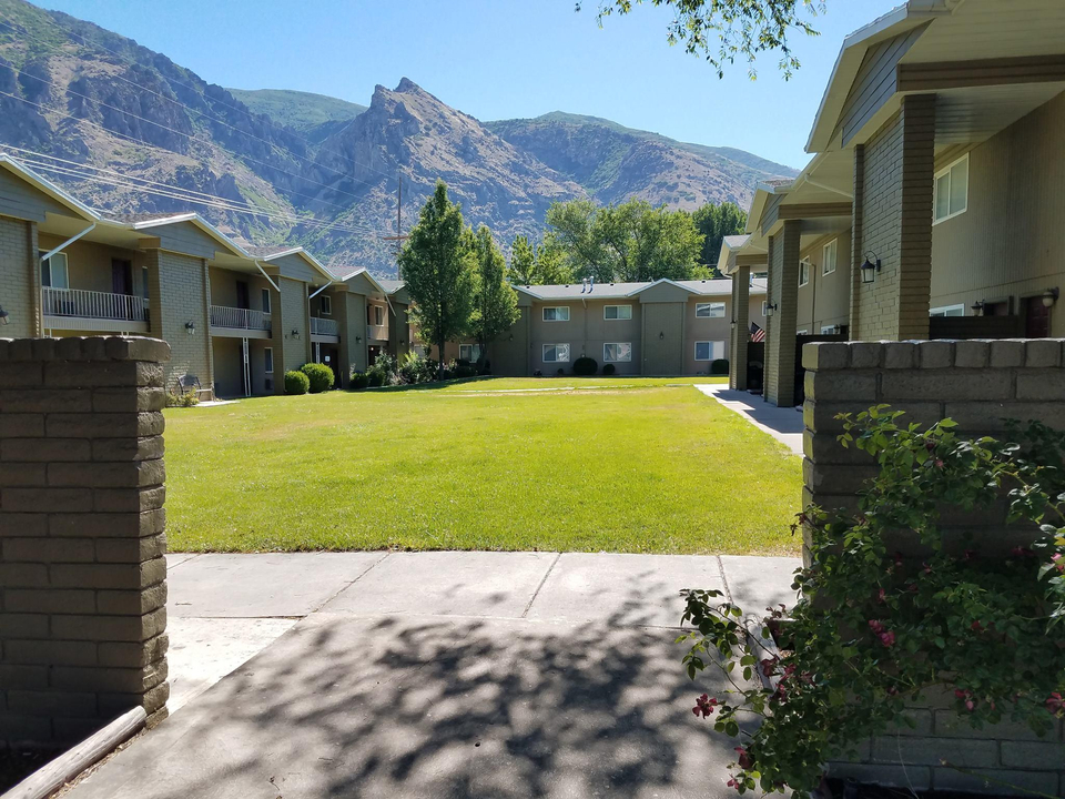 Townhome For Rent at 900 Main Street, Springville, UT 84663