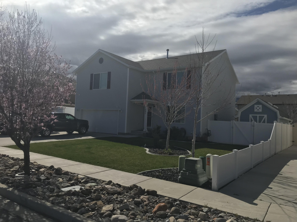Single Room For Rent at 350 South Spanish Fields Drive, Spanish Fork