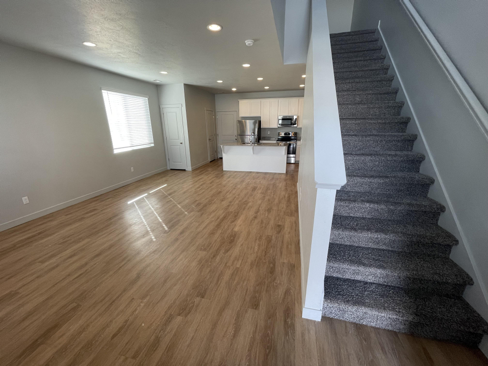 Townhome For Rent at 4878 Murray Blvd, Murray, UT 84123
