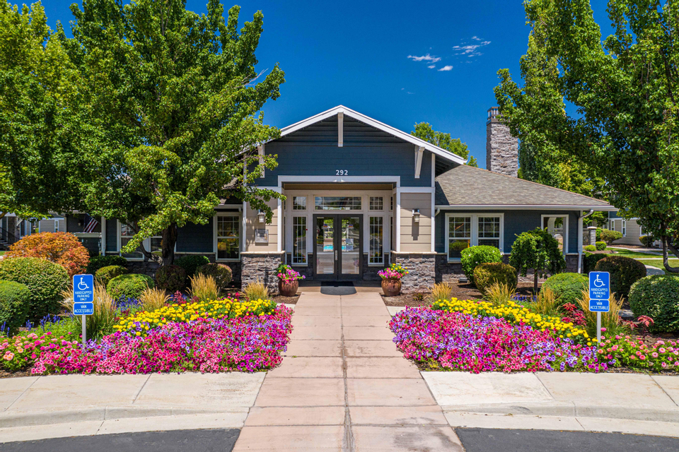 Apartment For Rent at 292 Galena Park Boulevard, Draper, UT 84020