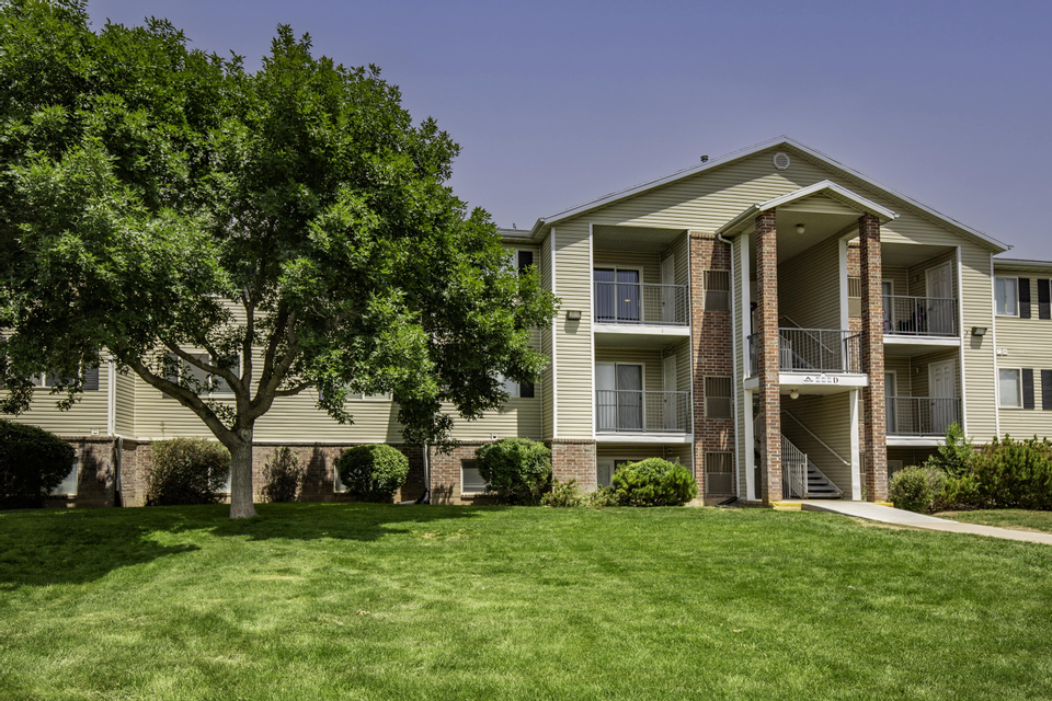 Apartment For Rent at West Hidden Cove North, Layton, UT 84041