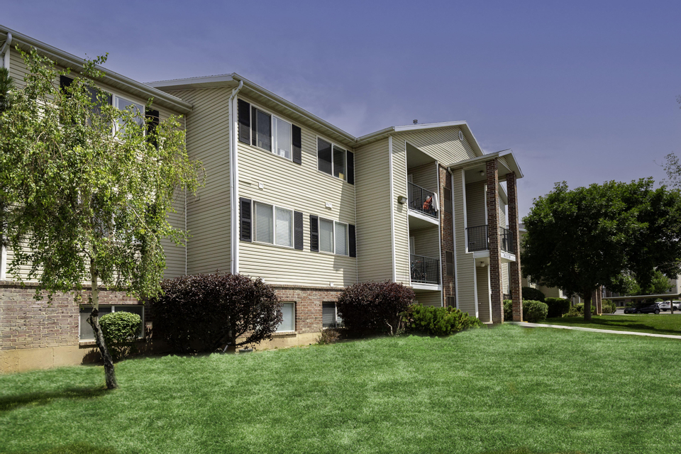 Apartment For Rent at West Hidden Cove North, Layton, UT 84041