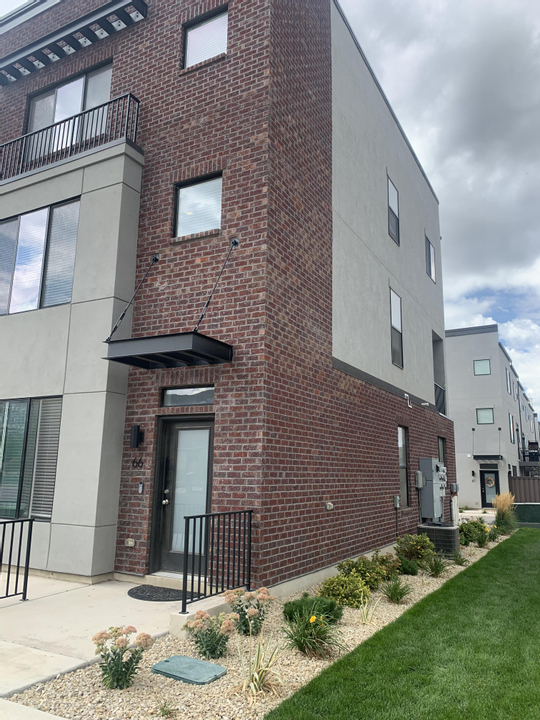 Townhome For Rent at 25 Center Street, Unit 66, North Salt Lake, UT