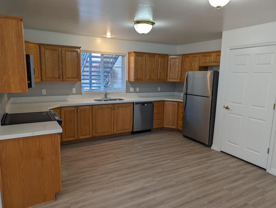Apartment For Rent at 387 East 1420 South, Orem, UT 84058