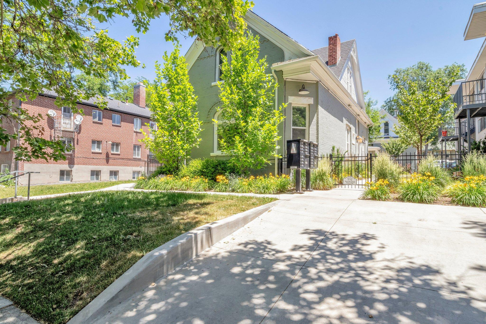 Condo/Multiplex For Rent at 270 N 200 W Unit D5, Salt Lake City, UT 84103