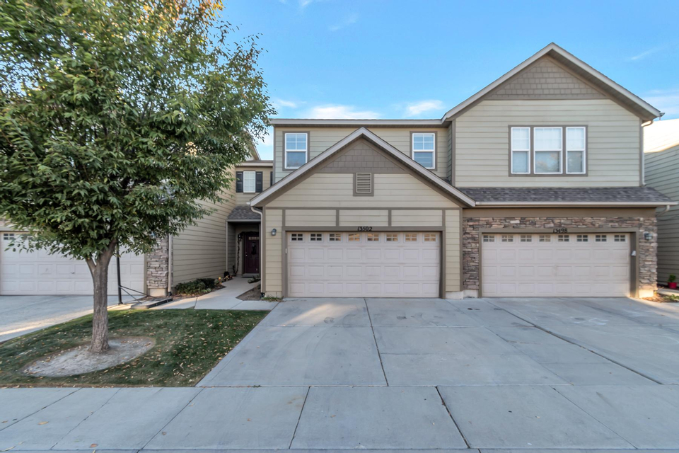 Condo/Multiplex For Rent at 13502 South Leaf Wing Lane, Riverton, UT