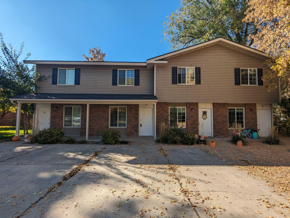 Condo/Multiplex For Rent at 69 West 400 South Logan, UT 84321, Logan