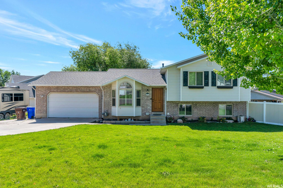 House For Rent at 4000 North Eagle Meadows Drive, Eagle Mountain, UT