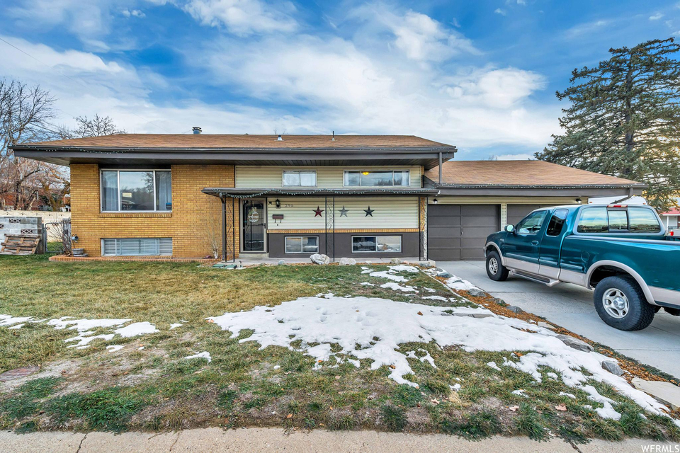 House For Rent at 900 2300 North, Clearfield, UT 84015