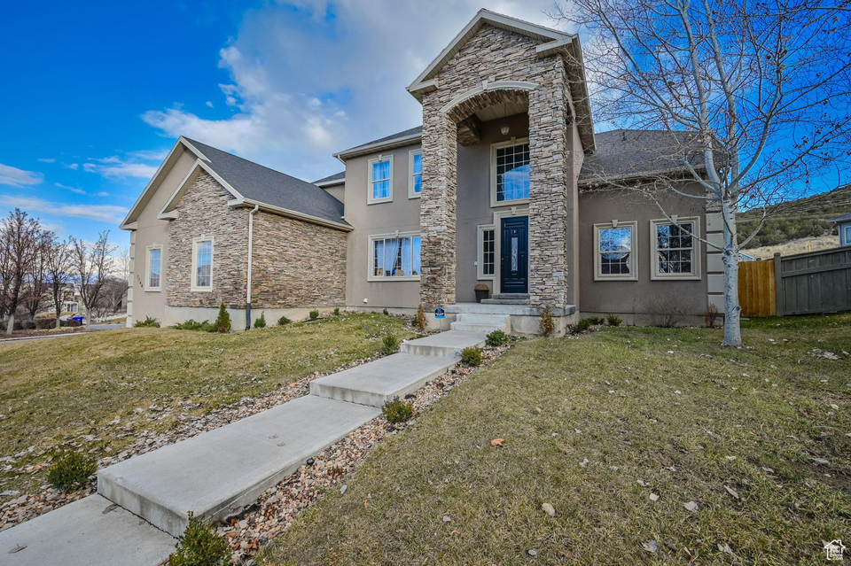 House For Rent at 100 N Hidden Hollow Valley pkwy, eagle mountain