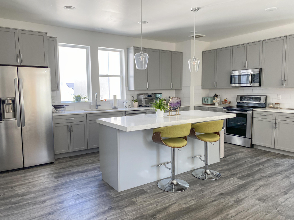 Townhome For Rent at 11366 S Willow Walk Dr, South Jordan, UT 84009