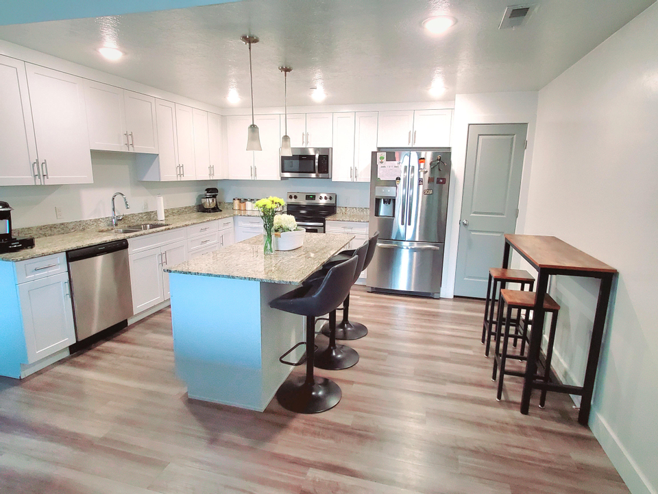 Condo/Multiplex For Rent at 875 South Depot Street, Clearfield, UT 84015