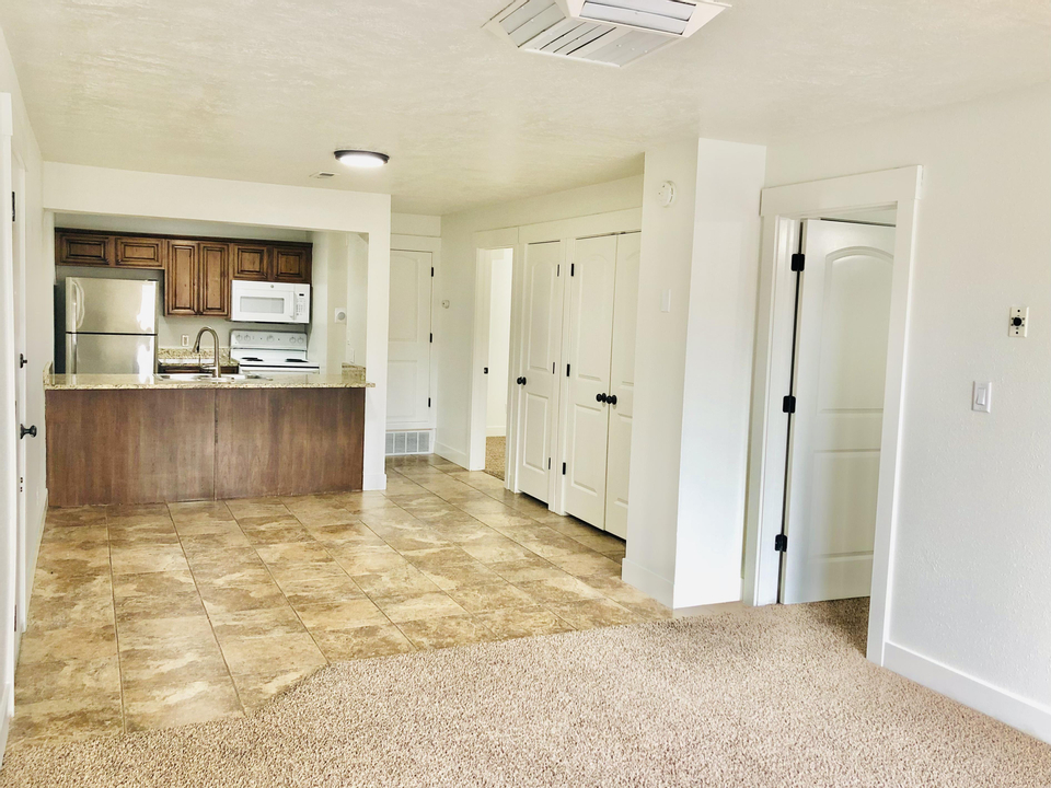 Apartment For Rent at 7108 Highland Drive, Cottonwood Heights, UT 84121