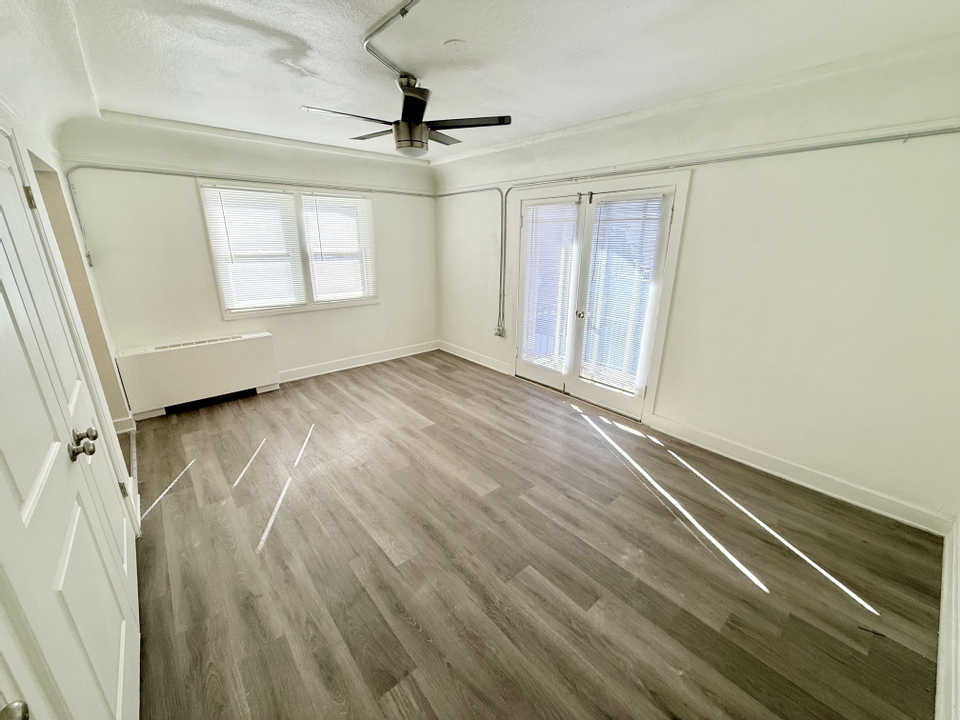 Apartment For Rent at 130 S 300 E, Salt Lake City, UT 84111